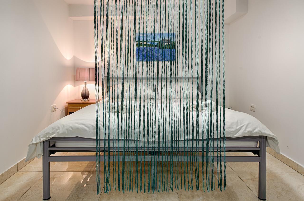 Cezar Luxury Apartment Omiš Buitenkant foto