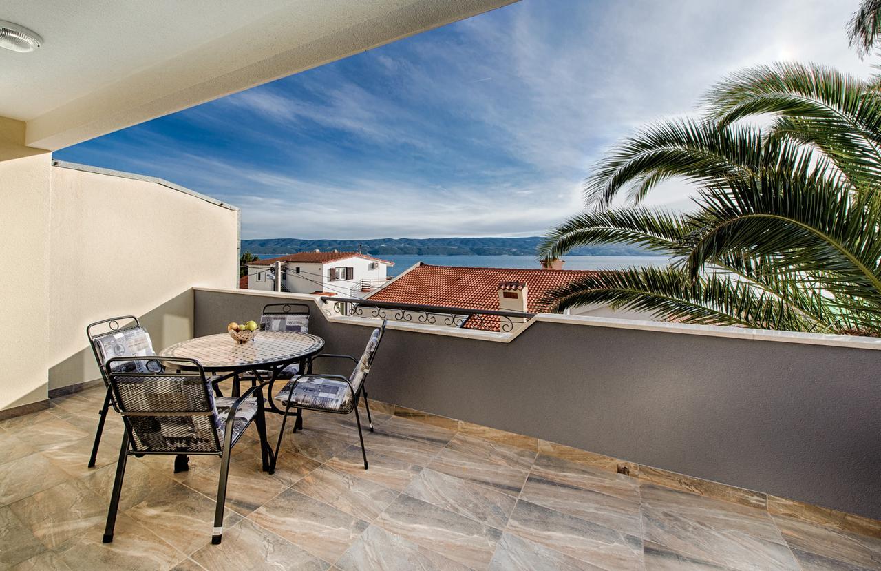 Cezar Luxury Apartment Omiš Buitenkant foto